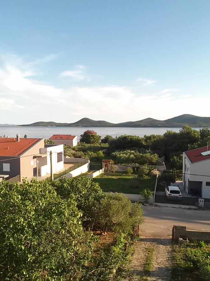 Apartmani Nikola Biograd Na Moru Exterior foto