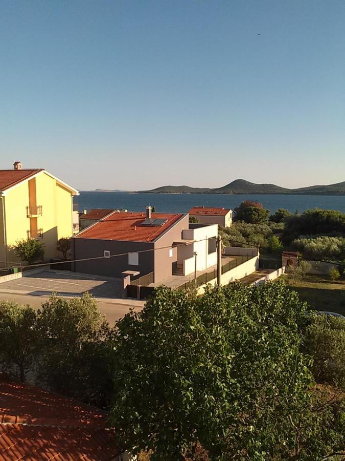 Apartmani Nikola Biograd Na Moru Exterior foto