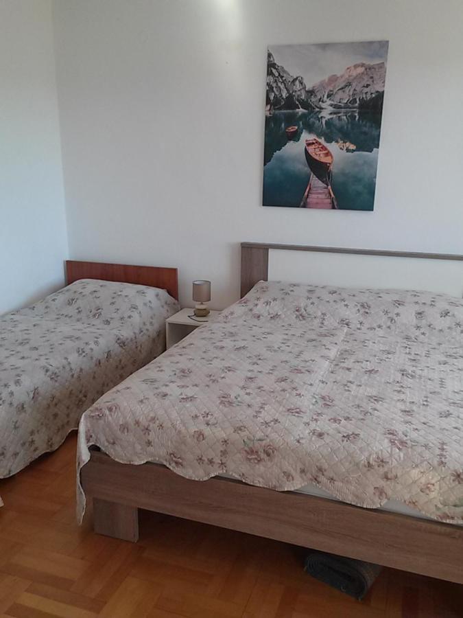 Apartmani Nikola Biograd Na Moru Exterior foto