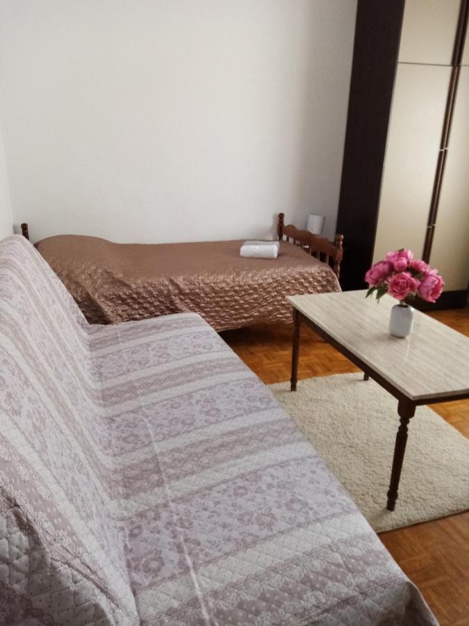 Apartmani Nikola Biograd Na Moru Exterior foto