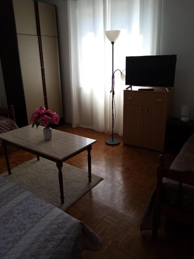 Apartmani Nikola Biograd Na Moru Exterior foto