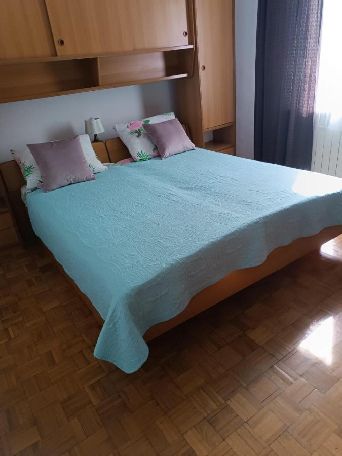 Apartmani Nikola Biograd Na Moru Exterior foto