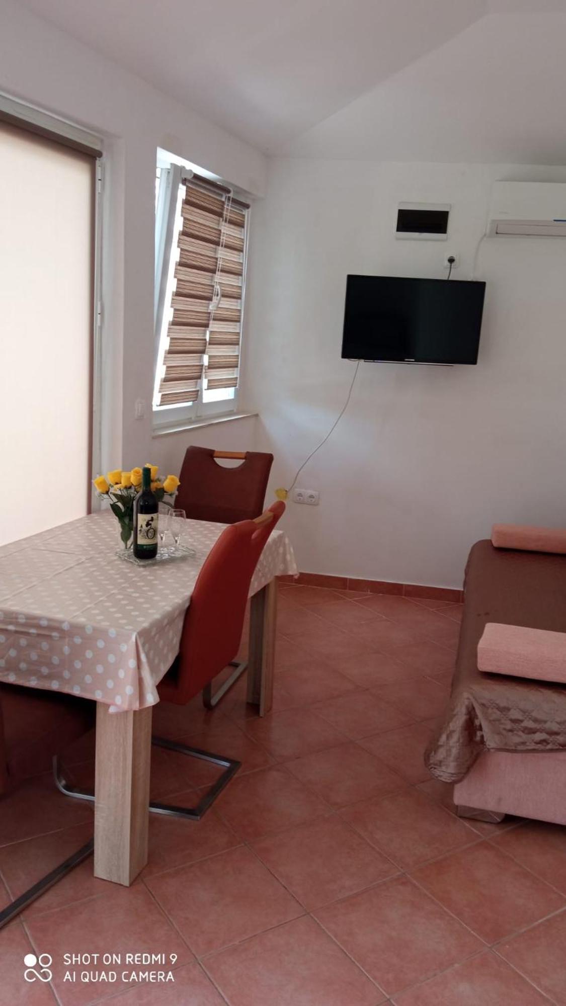 Apartmani Nikola Biograd Na Moru Exterior foto